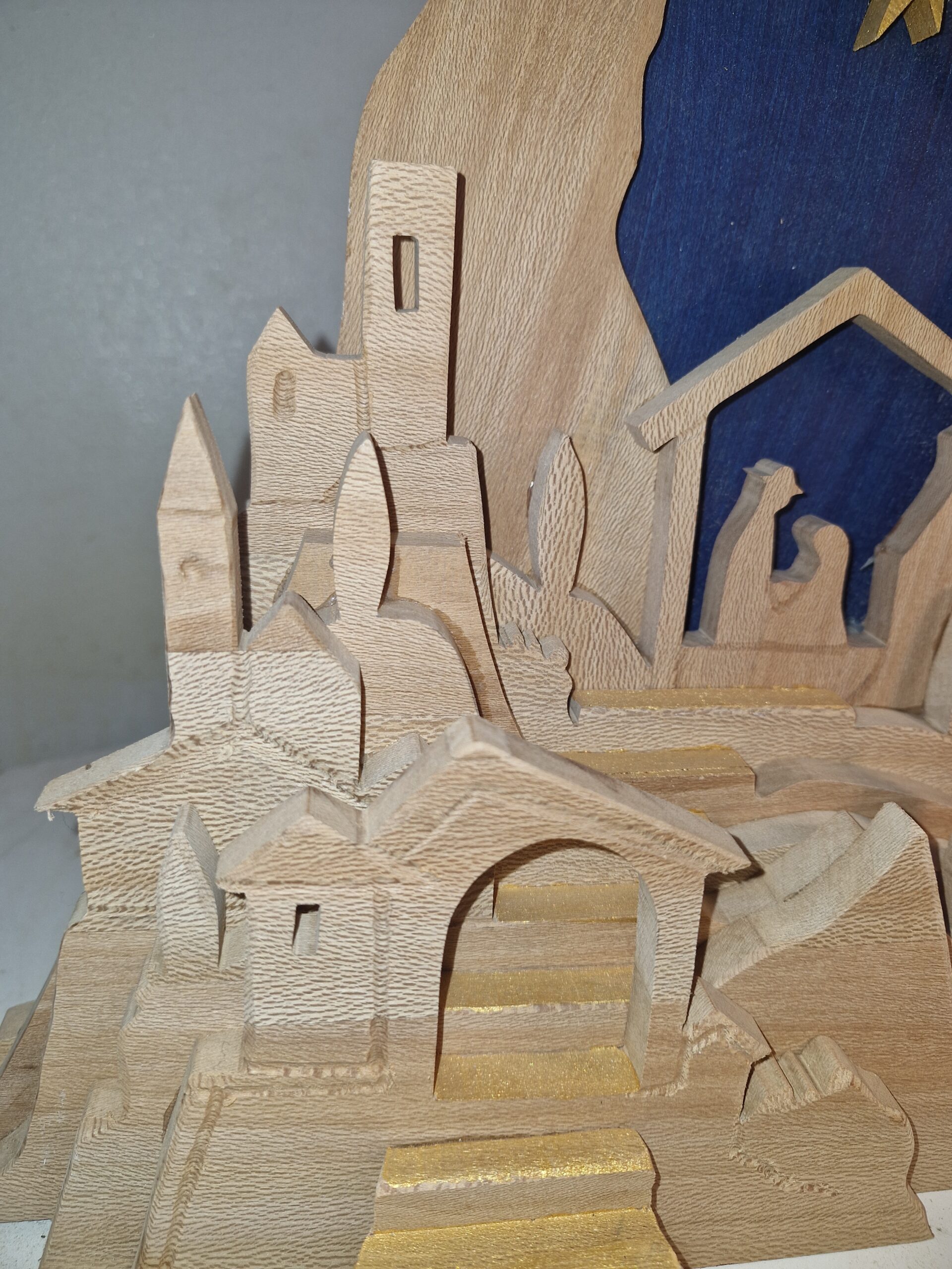 Crèche de Noël moderne multicouche 2D en chêne – Image 12