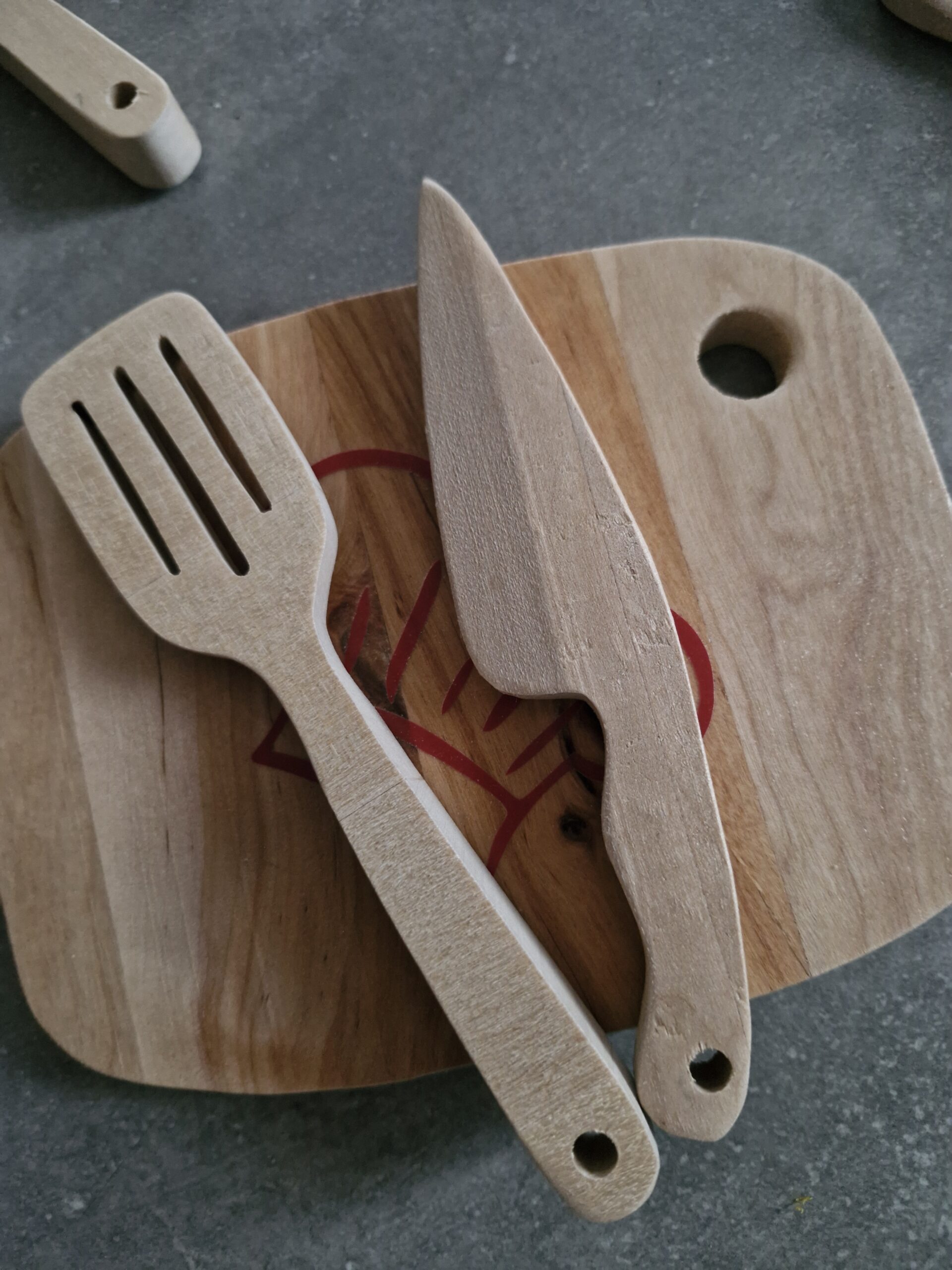 Set de cuisine en bois pour enfant – 9 pièces – Image 10
