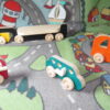 Jouet en bois - Coffret de 2 voiture, 1 camion poubelle, 1 voilier, 1 remorqueur- Idéal pour tapis de jeu - Fabrication artisanal - Made in Bourgogne