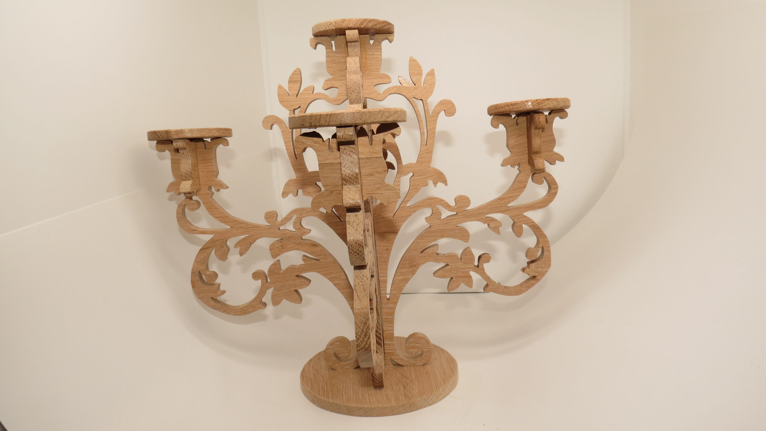 Chandelier 5 branches en chêne recyclé – bougies LED incluses – Image 7