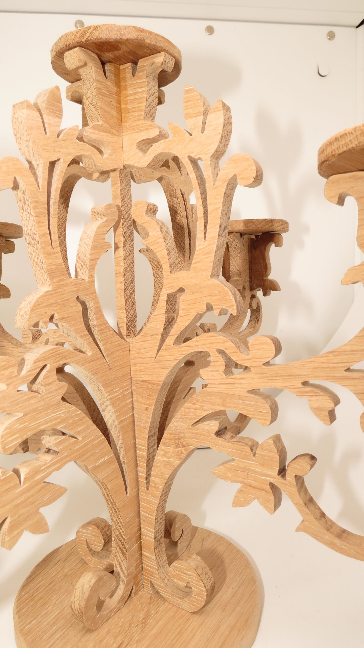 Chandelier 5 branches en chêne recyclé – bougies LED incluses – Image 9