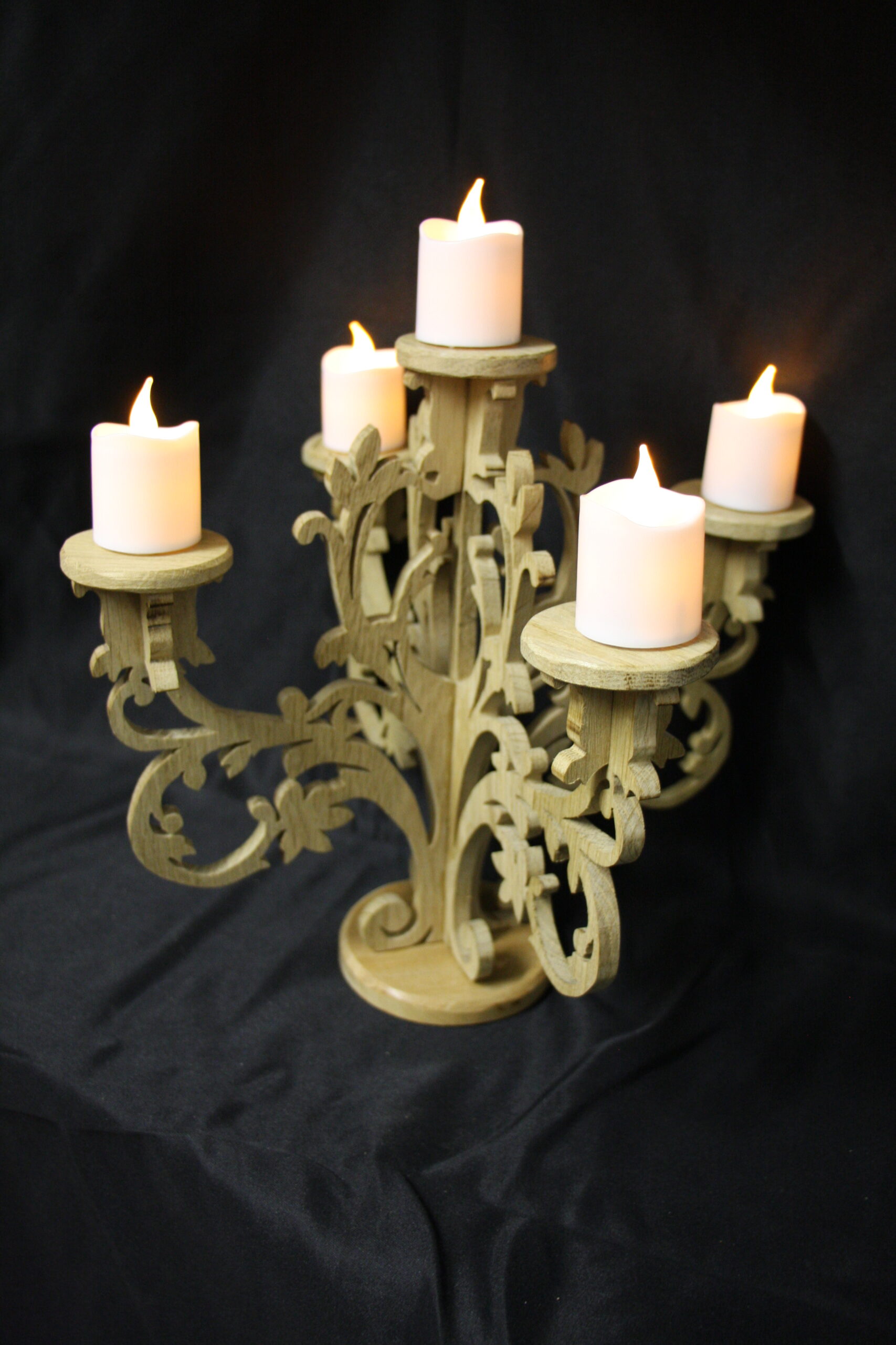 Chandelier 5 branches en chêne recyclé – bougies LED incluses – Image 2